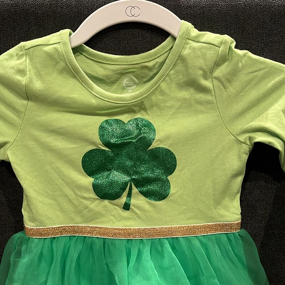 St. Patrick’s Day 4 leaf clover dress size 3T - Picture 3 of 7